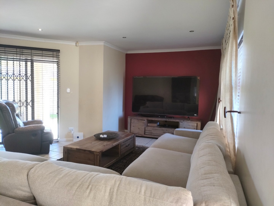  Bedroom Property for Sale in Bluewater Bay Eastern Cape